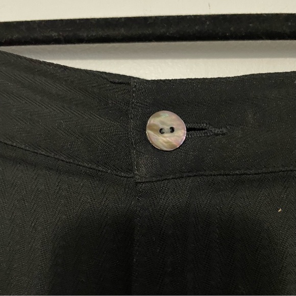 Tommy Bahama High Waisted Silk Shorts - Picture 7 of 8